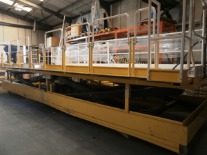 Linear Chain Scissor Lift in use